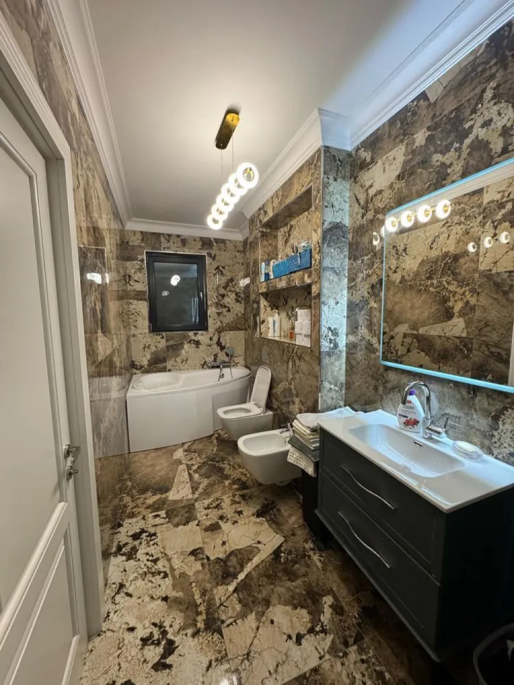 Apartament 3 Camere Parter 111mp utili + 160mp curte Baneasa-Aviatiei