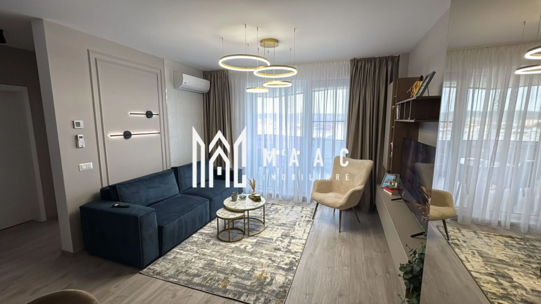 Aparatament 2 Camere | 65 MPU | Loc de Parcare | D.Stanca - MAAC imobiliare va propune spre vânzare un apartament modern cu 2 camere, situat în ansamblul rezidențial Evolution, – o zonă, liniștită și excelent conectată la toate punctele de interes ale orașului. Apartamentul are o suprafață utilă de 65 mp, este amplasat la etajul 7 din 10 al unui imobil nou și beneficiază de loc de parcare propriu și boxă de depozitare incluse în preț. Locuința se remarcă prin designul său rafinat, finisaje de înaltă calitate, mobilier și electrocasnice premium (Rovere, Mobexpert), precum și prin sistemul Smart Home complet integrat, care oferă confort, eficiență și siguranță la cel mai înalt nivel. Dotări și beneficii: Sistem Smart Home integrat Încălzire în pardoseală Suprafață utilă: 65 mp Loc de parcare propriu + boxă de depozitare Mobilier și electrocasnice Premium (Rovere, Mobexpert) Complet mobilat și utilat – totul nou Electrocasnice moderne: Mașină de spălat rufe Uscător de rufe Mașină de spălat vase Plită cu inducție Cuptor electric Frigider incorporat Espressor de cafea Aspirator, fier și masă de călcat Hotă incorporată Aer condiționat 2 televizoare Smart 4K Ultra HD Video interfon Veselă, tacâmuri și accesorii incluse Totul este nou, pregătit să ofere confort și funcționalitate maximă, ideal pentru o locuință modernă sau o investiție premium. Locație: Strada Regina Maria, ansamblul rezidențial Evolution Tip: Apartament 2 camere Suprafață utilă: 65 mp Etaj: 7 din 10 Parcare și boxă de depozitare incluse Stare: Mobilat și utilat complet, gata de locuit Pentru mai multe detalii si programarea unei vizionari va rugam mentionati ID: CP2771569 }}