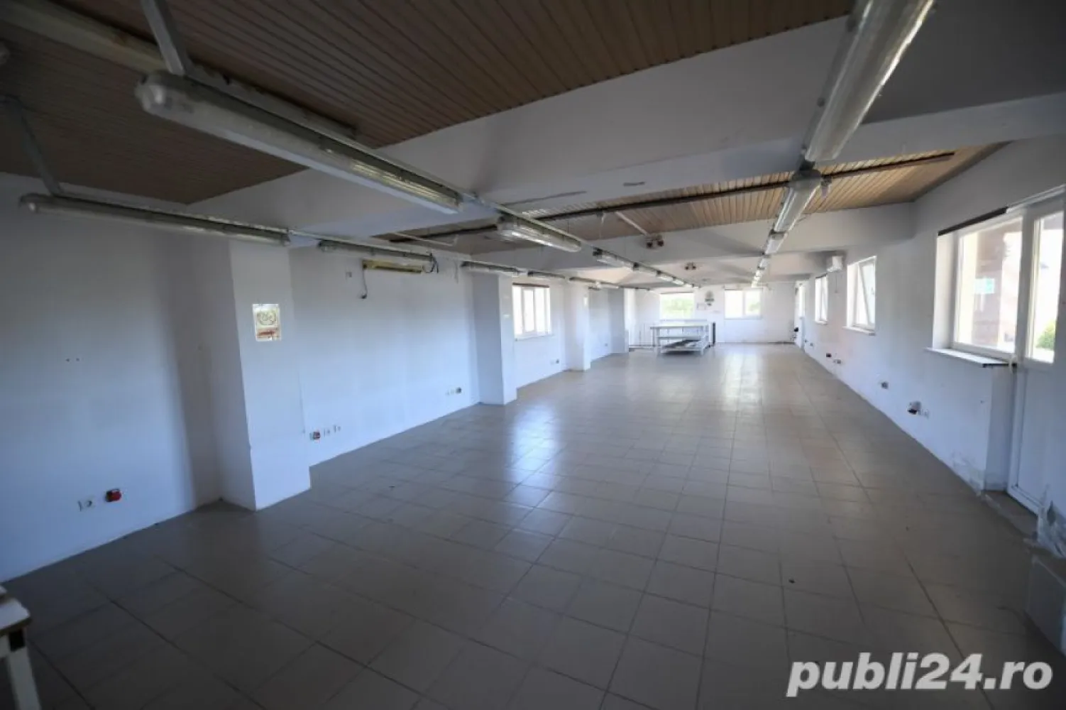 BRASADAS vinde casa 5 cam teren 743mp. 2009 Mamaia Nord. - Agentia Imobiliara BRASADAS vinde casa individuala cu 5 camere si teren aferent de 743 mp. construit in 2009. Www.brasadas.com.