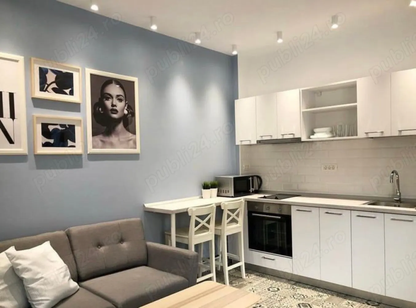 Apartament 1.5 camere Piata Universitatii Bucuresti - Apartament de închiriat, 1.5 camere, 30m, în centrul orașului, strada Ion Brezoianu, la câteva minute de mers pe jos de stația de metrou Universitate și parcul Cișmigiu. - Locație centrală - renovat complet - mobilat complet - aproape de metrou Fără fumători și fără animale de companie *3 luni garanție Fără comision sau agenții ------------ 1.5 rooms apartments 30 SQM for rent at the city center- Ion Brezoianu St., near Piata Universitatii metro station and Cismigiu Park by walking distance. - Central location - Fully renovated - Fully furnished - Near by metro station Smoking and animals are not allowed *3 months security deposit No comission or agency Sunați după ora 15:00 Call after 3:00 PM