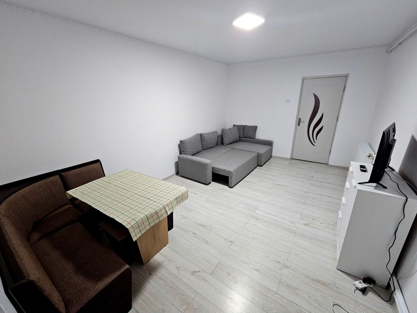 De vanzare apartament cu o camera, zona Reno - Doja, parter, 46.500 euro